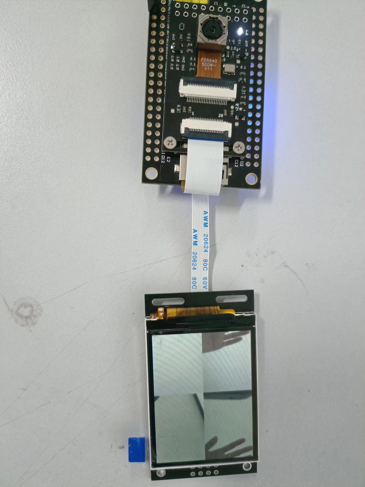 送个小纪念品吧